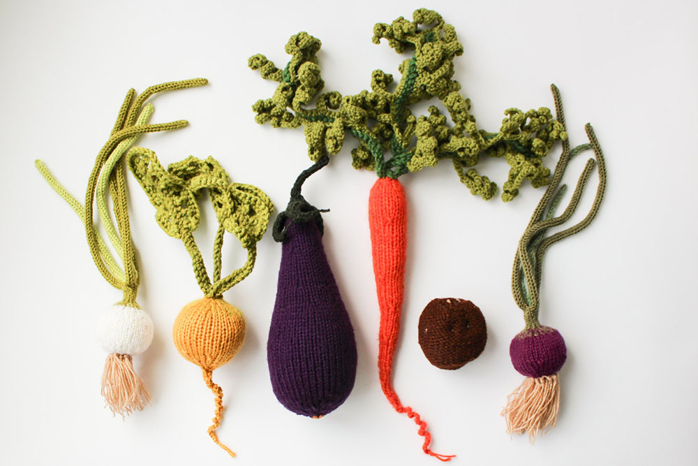 knitted play food